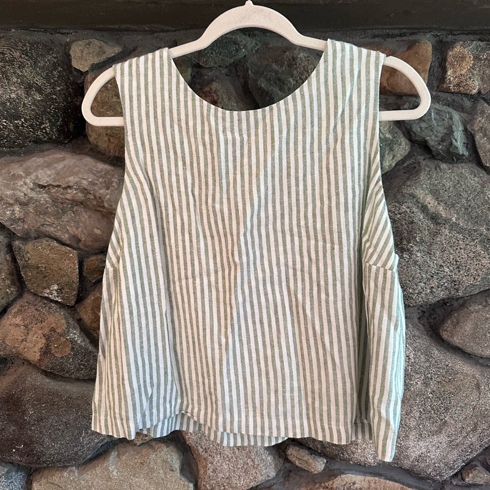 NWOT!! Abercrombie & Fitch Linen Striped Top - Picture 3 of 5